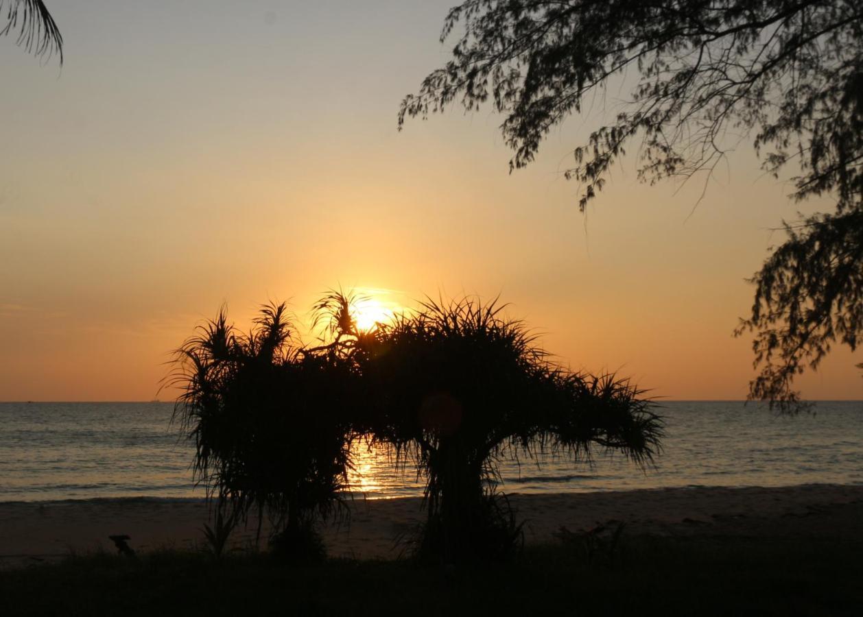 Lazy Beach Koh Rong Sanloem Exterior photo